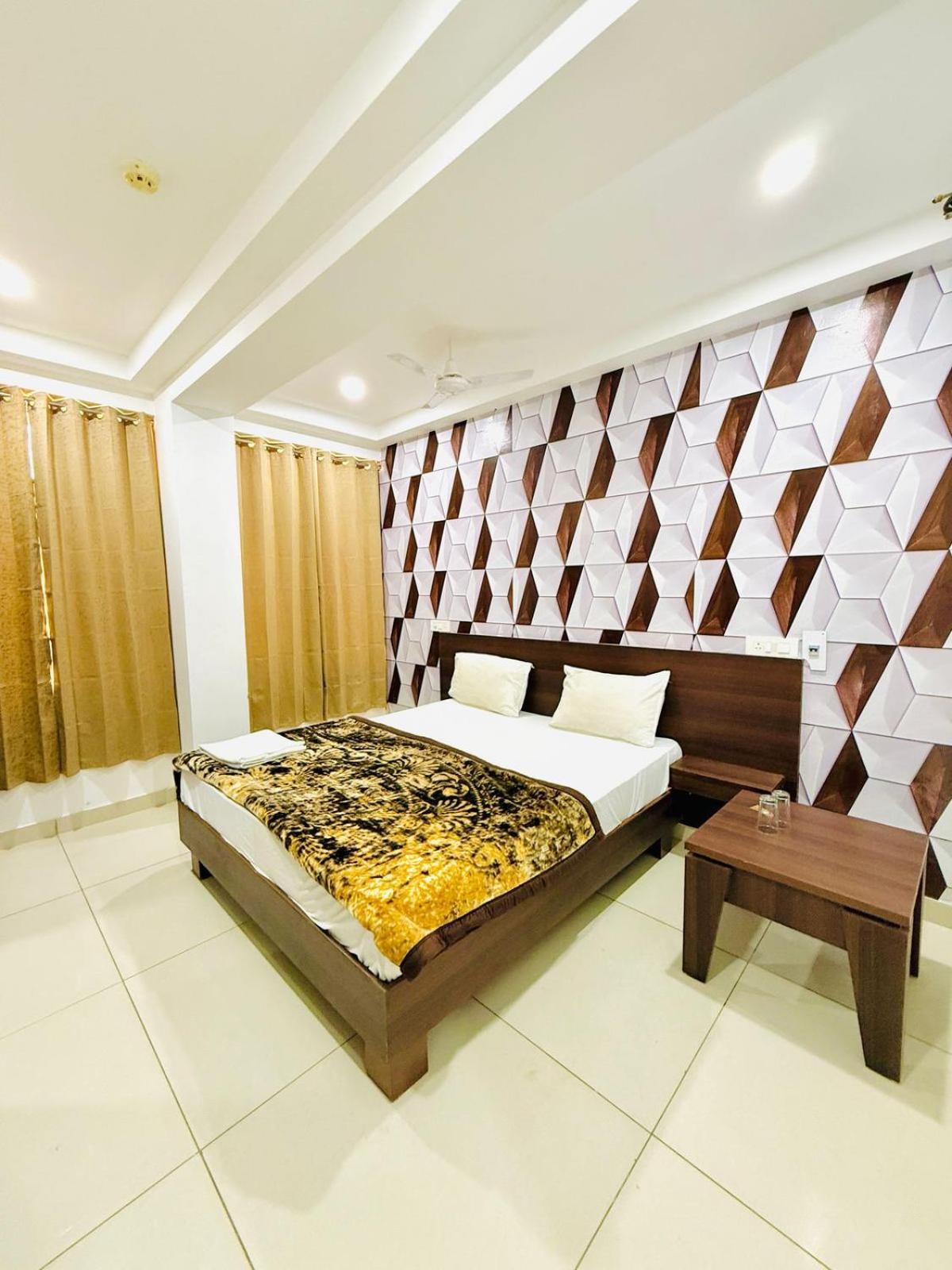 Hotel Swagat Residency Sohāna Esterno foto